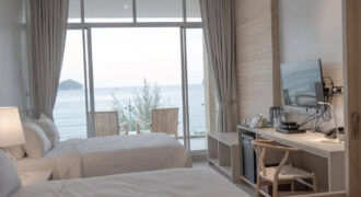 6-Bedroom Beachfront House Hua Hin