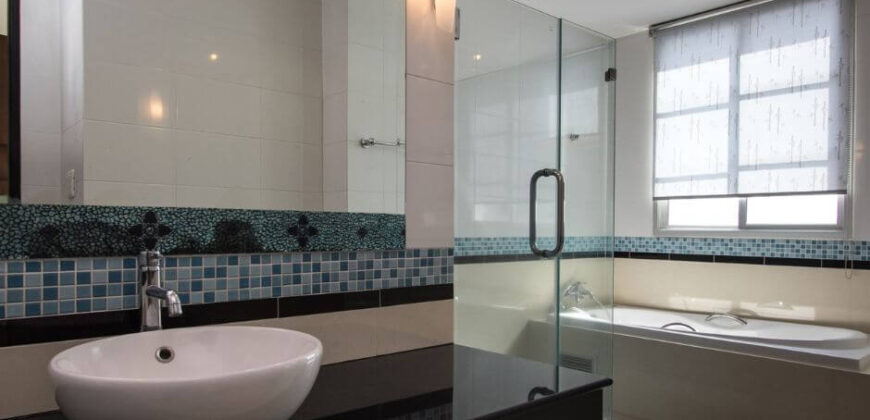 Condo for Rent in Prime CBD Location –3 bedrooms, Sukhumvit 18 Bangkok