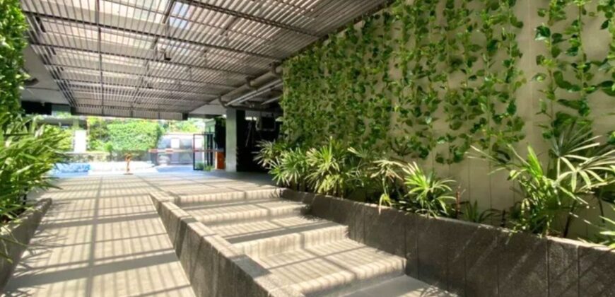 Low Rise One Bedroom Condo for Rent at Sukhumvit 42 Bangkok