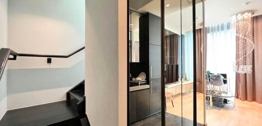 Luxury Duplex Condo for Rent at Chidlom 1 bedroom Nice Beautiful Room Bangkok