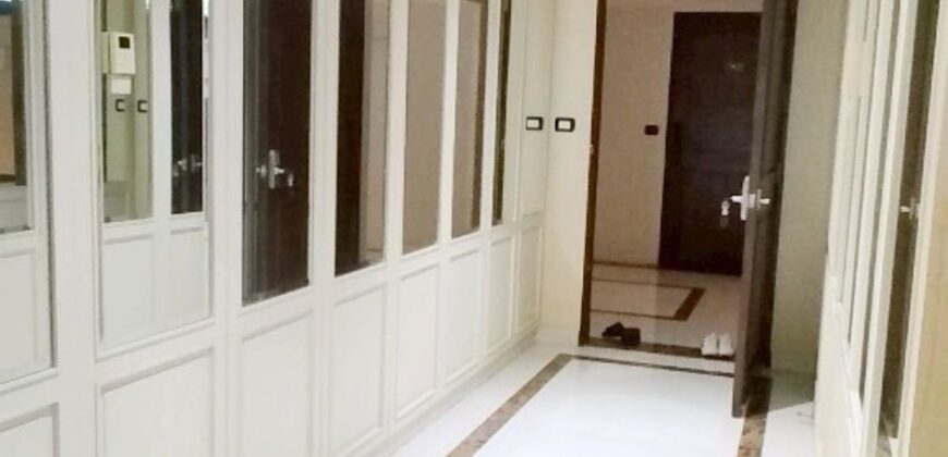 Condo 2 bedrooms for Rent at Sukhumvit 11 Near BTS Nana Bangkok