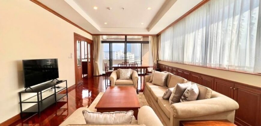 Family Condo at Sukhumvit 26 | 3 bedrooms | Huge space | Last Unit in the Building