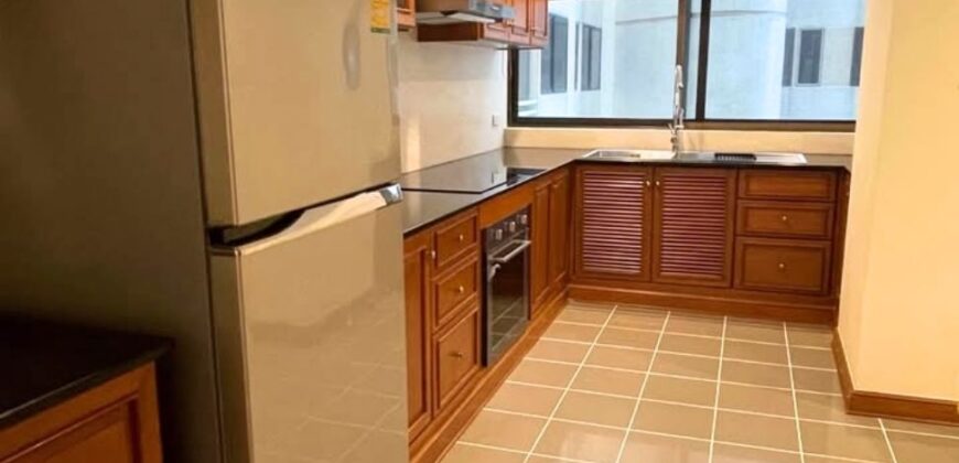 Family Condo at Sukhumvit 26 | 3 bedrooms | Huge space | Last Unit in the Building