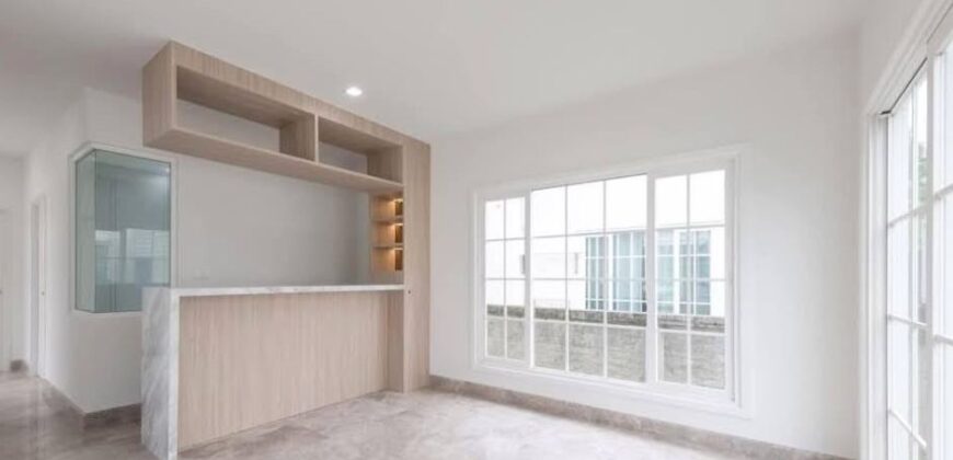 ขายบ้านเดี่ยวสไตล์อังกฤษ 3 ห้องนอน พร้อมอยู่ โซนนวมินทร์ – อายุบ้านเพียง 5 ปี กรุงเทพ