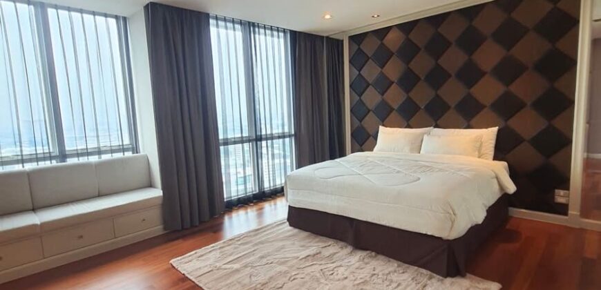 Luxury Condo for Rent 3 bedrooms Duplex 2 floors Srinakarin Bangkok