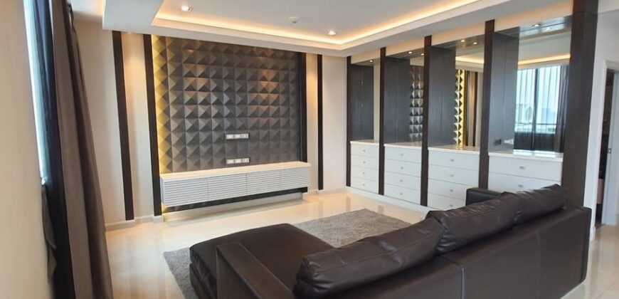 Luxury Condo for Rent 3 bedrooms Duplex 2 floors Srinakarin Bangkok