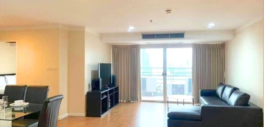 3 bedrooms Condo for Rent at BTS Phrom Phong | Free twice a week maid cleaning