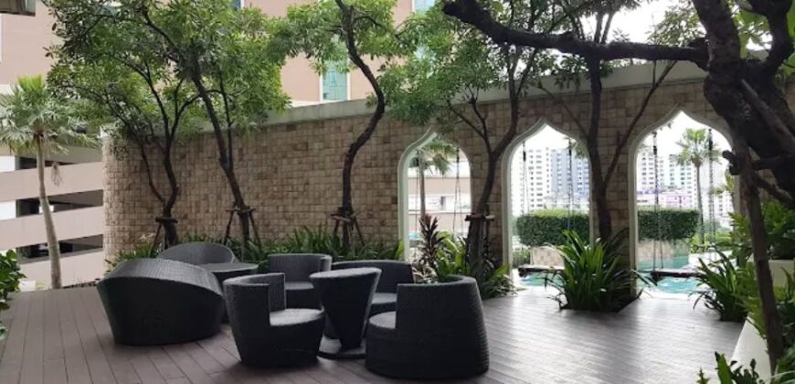 Luxury Condo for Rent 3 bedrooms Duplex 2 floors Srinakarin Bangkok