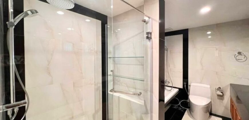 Family Condo at Sukhumvit 26 | 3 bedrooms | Huge space | Last Unit in the Building