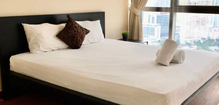 3 bedrooms Condo for Rent at BTS Phrom Phong | Free twice a week maid cleaning