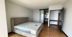 Condo for Rent 3 bedrooms with 1 maid room at 230 sq.m. Sathorm Area