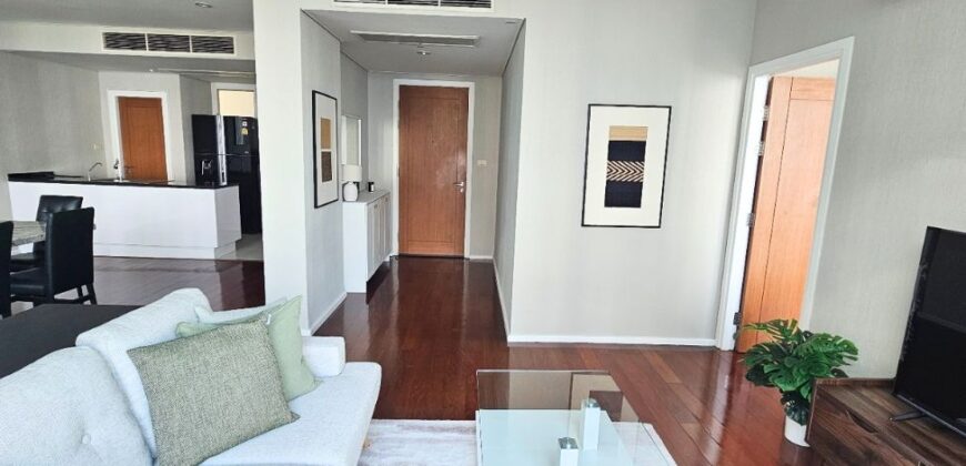 Modern 3-Bed Condo for Rent at Sukhumvit 23, Nice and Bright Room BTS Asok