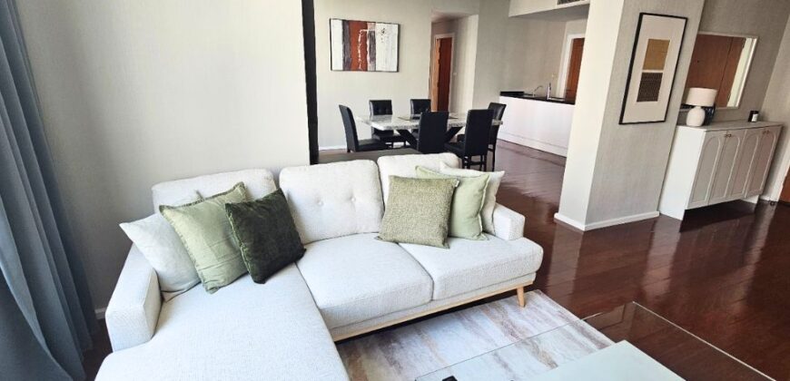 Modern 3-Bed Condo for Rent at Sukhumvit 23, Nice and Bright Room BTS Asok
