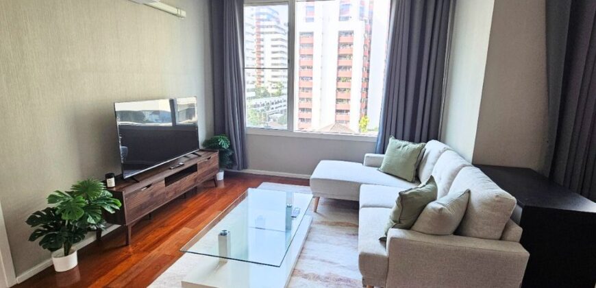 Modern 3-Bed Condo for Rent at Sukhumvit 23, Nice and Bright Room BTS Asok