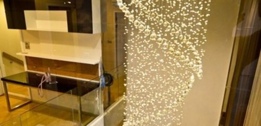 Duplex Condo for Rent at Asoke – Great Natural Light & Near MRT and ARL