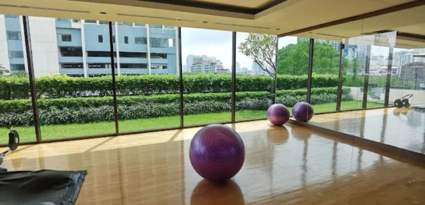 Duplex Condo for Rent at Asoke – Great Natural Light & Near MRT and ARL