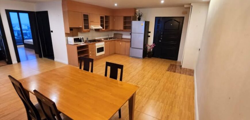 3-Bedroom Condo for Rent at Sukhumvit 39, BTS Phrom Phong