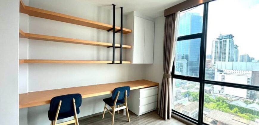 Brand-New Corner Unit for Rent 2 bedroom at Phra Khanong, Ekkamai Area
