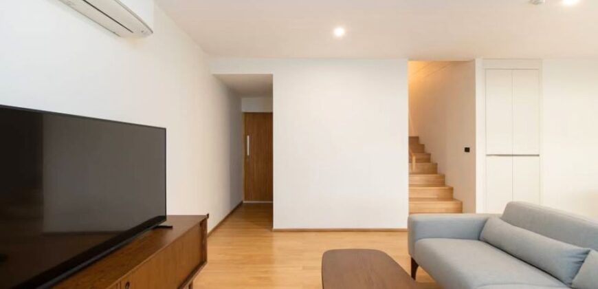 Low-Rise Duplex Condo for Rent – Sukhumvit 38 with brand new furniture