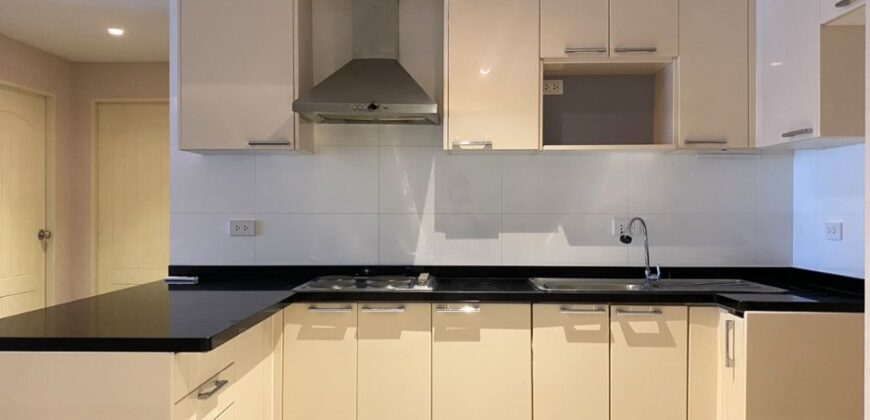 Pet-Friendly Condo for Rent – 2 bedrooms , new room, Near BTS Ari