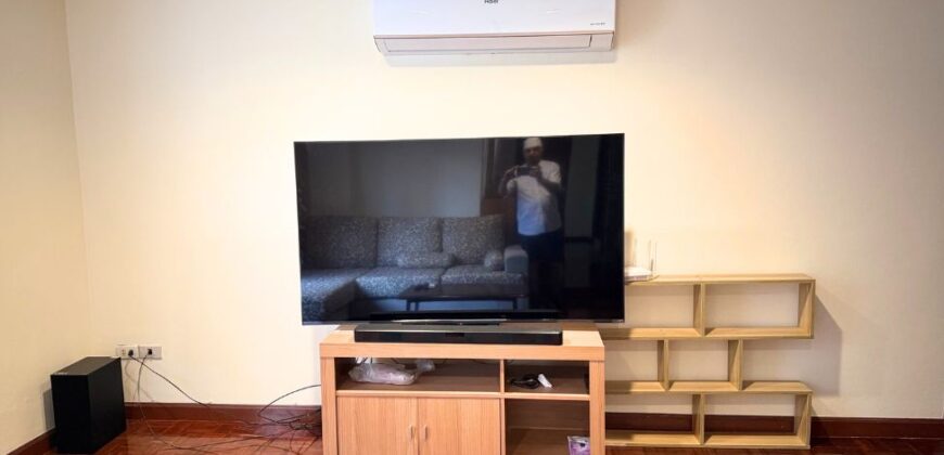 Low Rise Condo 2 bedroom for Rent at Sukhumvit 8 BTS Nana