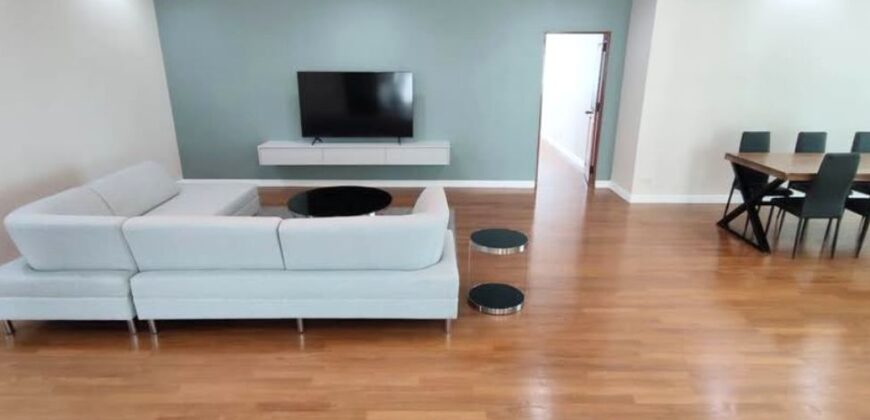 Pet-Friendly Low-Rise Condo for Rent | 3 Beds 3 Baths – 300 sq.m. ThongLor Bangkok