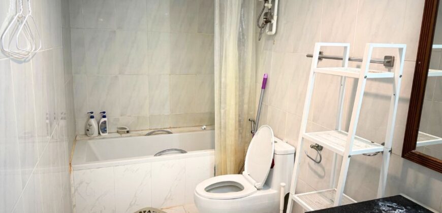 Low Rise Condo 2 bedroom for Rent at Sukhumvit 8 BTS Nana