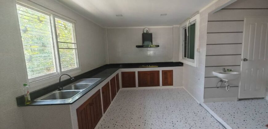 บ้านเดี่ยวสุดคุ้ม รีโนเวทใหม่ ใกล้สุวรรณภูมิ 4 ห้องนอน 152 ตร.วา บ้านน่าอยู่ บ้านหลังริม