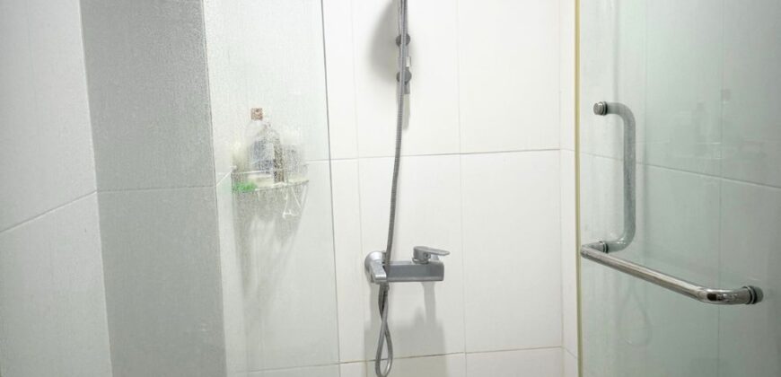 Low Rise Condo 2 bedroom for Rent at Sukhumvit 8 BTS Nana
