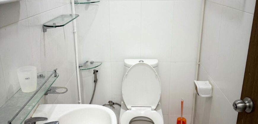 Low Rise Condo 2 bedroom for Rent at Sukhumvit 8 BTS Nana