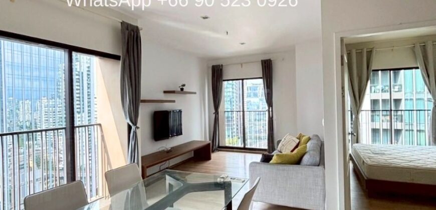 Condo for Rent Sukhumvit 26 with excellent natural light and city views BTS Phrom Phong