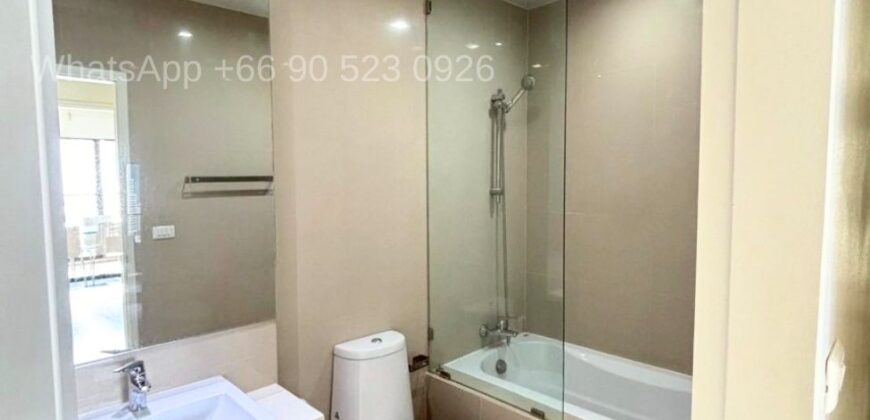 Condo for Rent Sukhumvit 26 with excellent natural light and city views BTS Phrom Phong