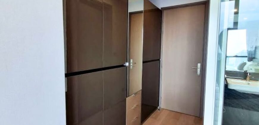 Modern Condo for Rent 2 bedrooms walk to BTS at Ratchathawi, Silom Area