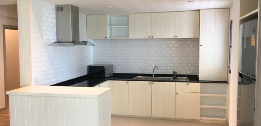 Pet-Friendly Condo for Rent 3-Bedroom in Asoke Area