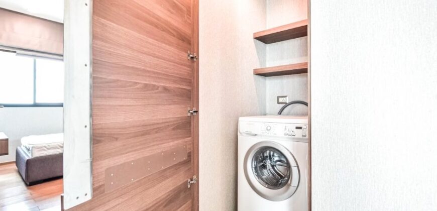 Modern 2-Bedroom Condo for Rent in Sathorn – Bright and Convenient Living in Bangkok