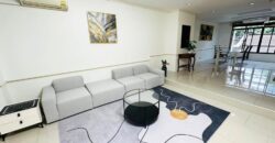 Townhome 4 bedrooms for rent near Emporium, located in Sukhumvit 31 Bangkok