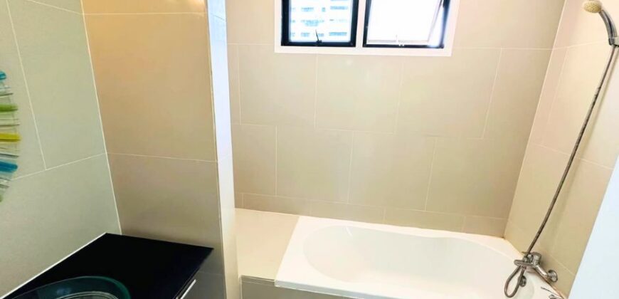 Townhome 4 bedrooms for rent near Emporium, located in Sukhumvit 31 Bangkok