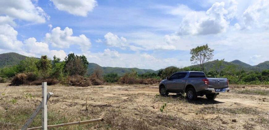 ขายที่ดิน หน้าน้ำ หลังเขา ใกล้บ้านธิ จ.ลำพูน สำหรับที่พัก รีสอร์ท หรือเพื่อการลงทุน