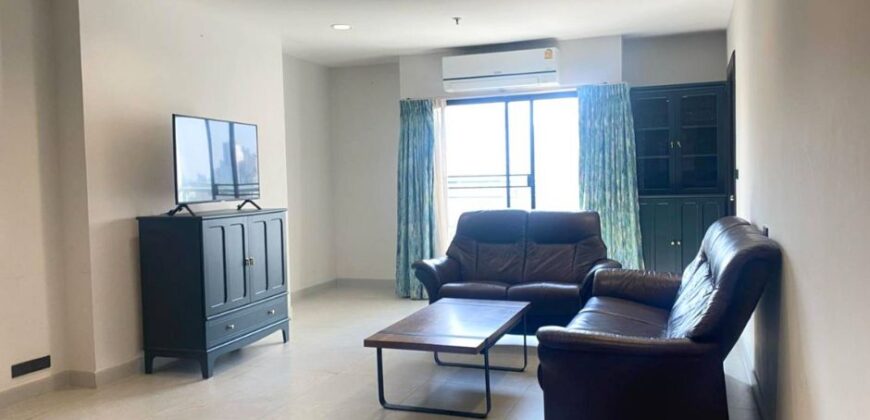 2-Bedroom Condo for Rent Sukhumvit 11 BTS Nana Bangkok