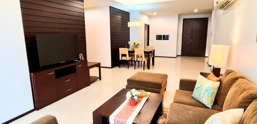 2-Bedroom Condo for Rent | Sukhumvit 39 with 160 sq.m. Bright and Comfort Living
