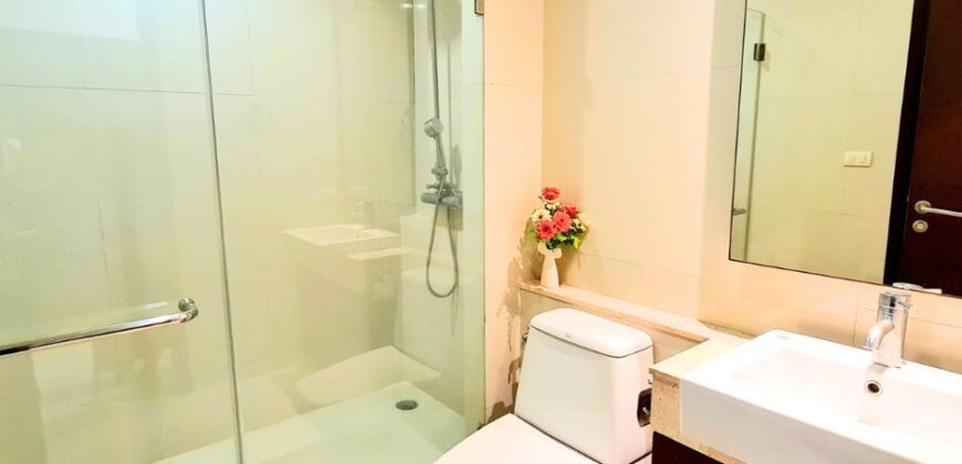 2-Bedroom Condo for Rent | Sukhumvit 39 with 160 sq.m. Bright and Comfort Living