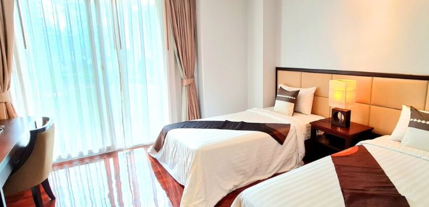 2-Bedroom Condo for Rent | Sukhumvit 39 with 160 sq.m. Bright and Comfort Living