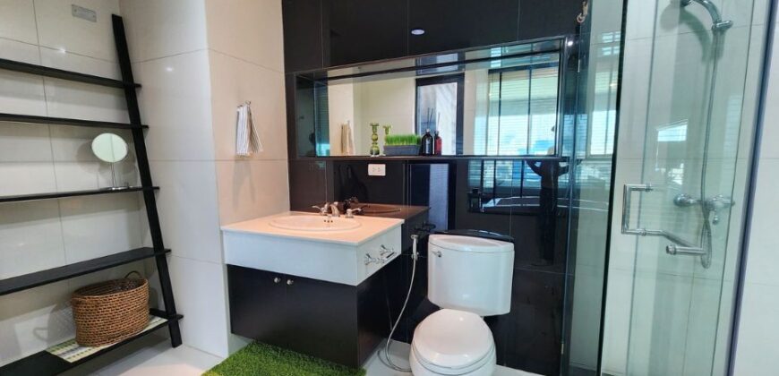Condo for Rent 1 bedroom with Big Space Near BTS Chidlom Bangkok